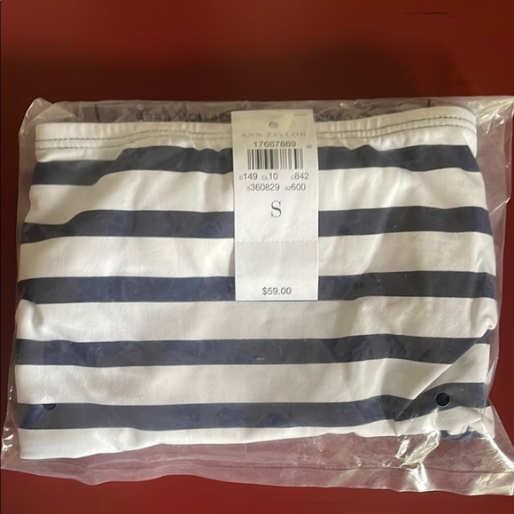 ☀️🕶️ Ann Taylor Blue and White Bikini Swimwear☀️🕶️ - Picture 15 of 15